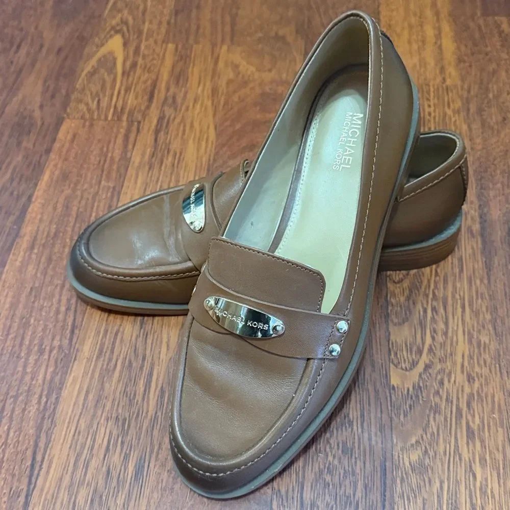 * Michael Michael Kors Finley leather loafers in a brown/cognac color